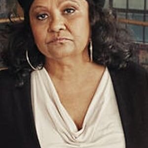 تصویر هنرمند Marlene Cummins تصویر هنرمند Marlene Cummins
