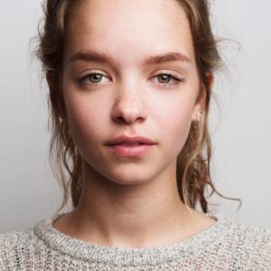 تصویر هنرمند Olivia-Mai Barrett