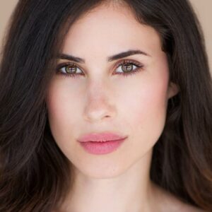 تصویر هنرمند Camille Balsamo تصویر هنرمند Camille Balsamo