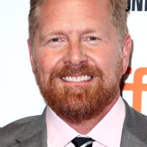 تصویر هنرمند Matthew Michael Carnahan