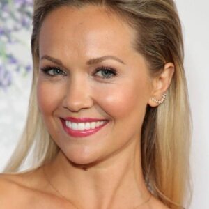تصویر هنرمند Emilie Ullerup تصویر هنرمند Emilie Ullerup