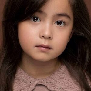 تصویر هنرمند Madeleine Yuna Voyles