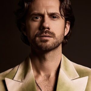 تصویر هنرمند Aaron Tveit تصویر هنرمند Aaron Tveit