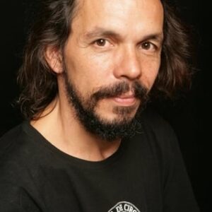 تصویر هنرمند Julio Adrião
