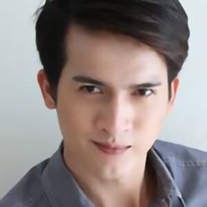 تصویر هنرمند Chotpipat Suttijun