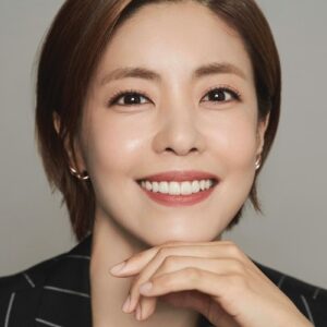 تصویر هنرمند Lee Yoon-ji