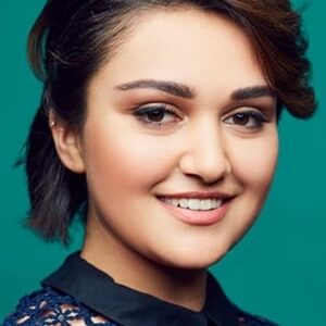 تصویر هنرمند Ariela Barer