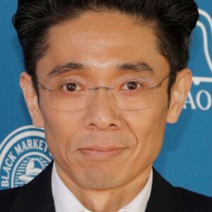 تصویر هنرمند Kazu Hiro تصویر هنرمند Kazu Hiro