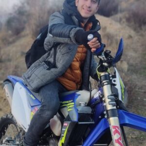 تصویر هنرمند Rezan Aslan تصویر هنرمند Rezan Aslan