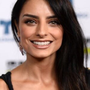 تصویر هنرمند Aislinn Derbez تصویر هنرمند Aislinn Derbez