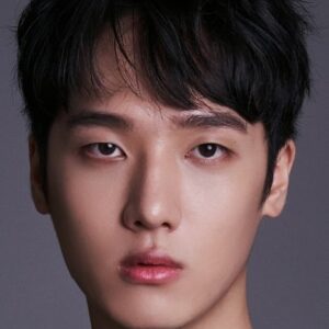 تصویر هنرمند Kang Lee-seok تصویر هنرمند Kang Lee-seok