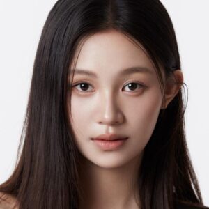 تصویر هنرمند Chen Jieyi تصویر هنرمند Chen Jieyi