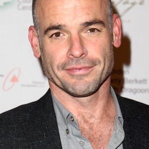 تصویر هنرمند Paul Blackthorne تصویر هنرمند Paul Blackthorne