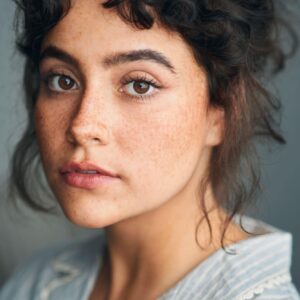 تصویر هنرمند Ellie Mejia تصویر هنرمند Ellie Mejia