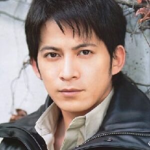 تصویر هنرمند Junichi Okada