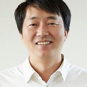 تصویر هنرمند Kim Hak-seon