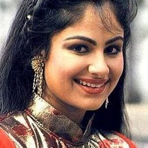 تصویر هنرمند Ayesha Jhulka