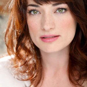 تصویر هنرمند Laura Michelle Kelly