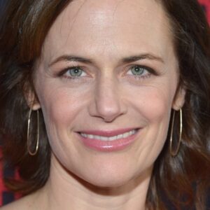 تصویر هنرمند Sarah Clarke
