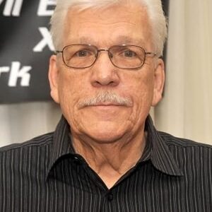 تصویر هنرمند Tom Atkins تصویر هنرمند Tom Atkins