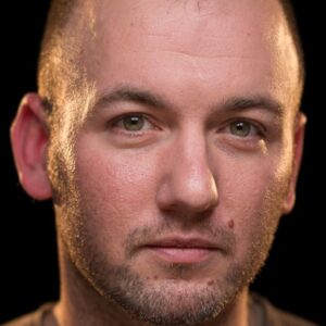 تصویر هنرمند Simon Barrett تصویر هنرمند Simon Barrett