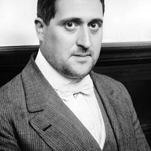 Photo of artist Guillaume Apollinaire