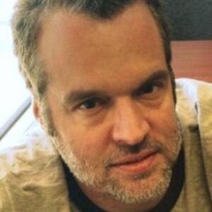 Photo of artist Darren Dalton